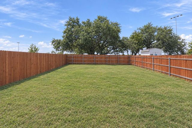 220 Standing Rock LN, Marble Falls, TX 78654