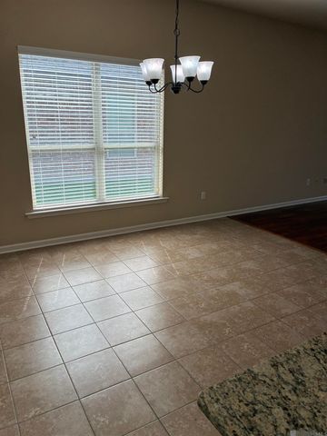 37252 Market Place Dr, Prairieville, LA 70769