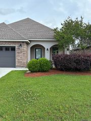 37252 Market Place Dr, Prairieville, LA 70769