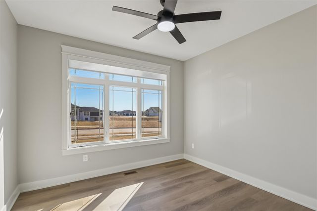 18043 Townsend Drive, Clive, IA 50325