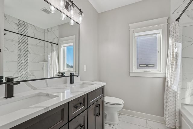 18043 Townsend Drive, Clive, IA 50325