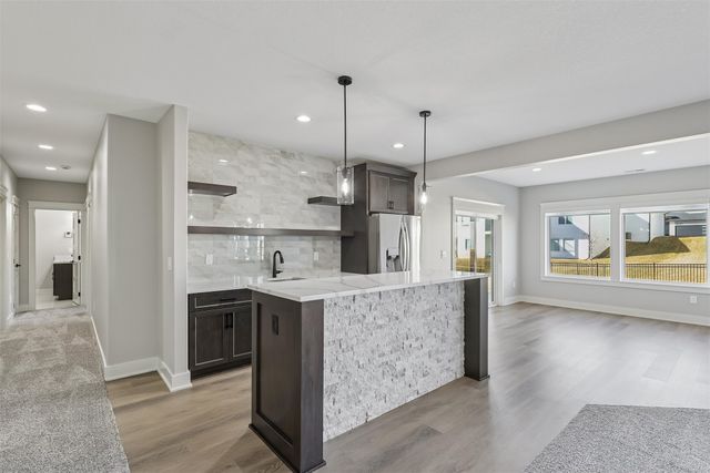 18043 Townsend Drive, Clive, IA 50325