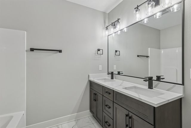 18043 Townsend Drive, Clive, IA 50325