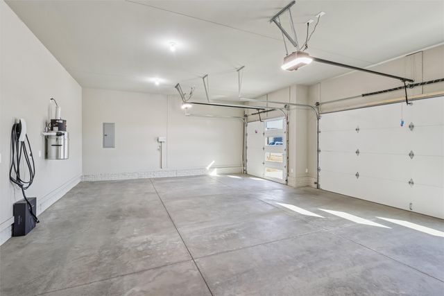 18043 Townsend Drive, Clive, IA 50325