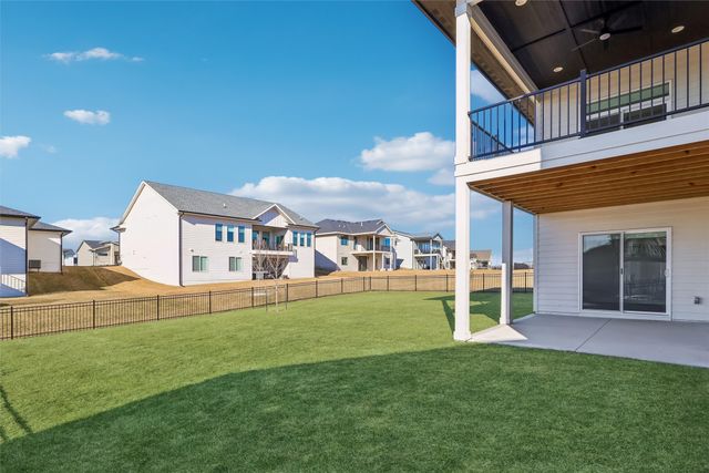 18043 Townsend Drive, Clive, IA 50325