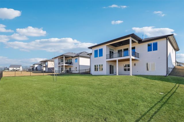 18043 Townsend Drive, Clive, IA 50325