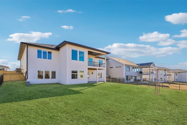 18043 Townsend Drive, Clive, IA 50325