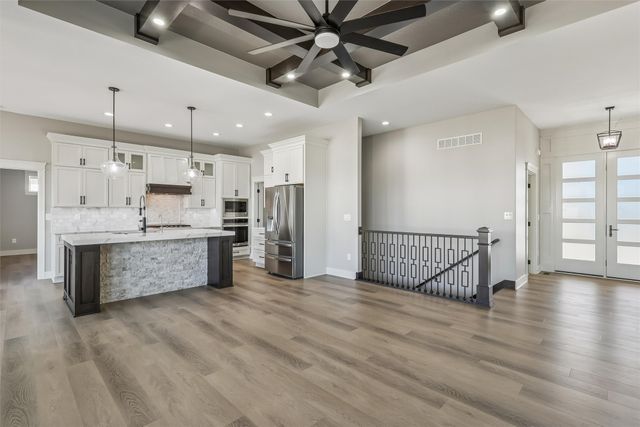 18043 Townsend Drive, Clive, IA 50325