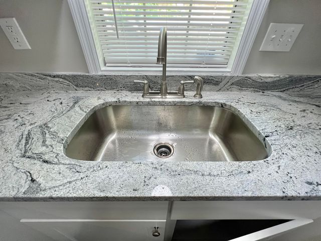 6 Maverick Street, Charleston, SC 29403