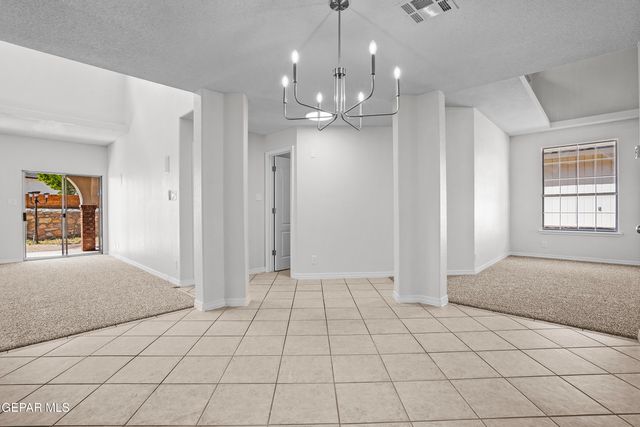 1239 VIKKI CARR Lane, El Paso, TX 79936