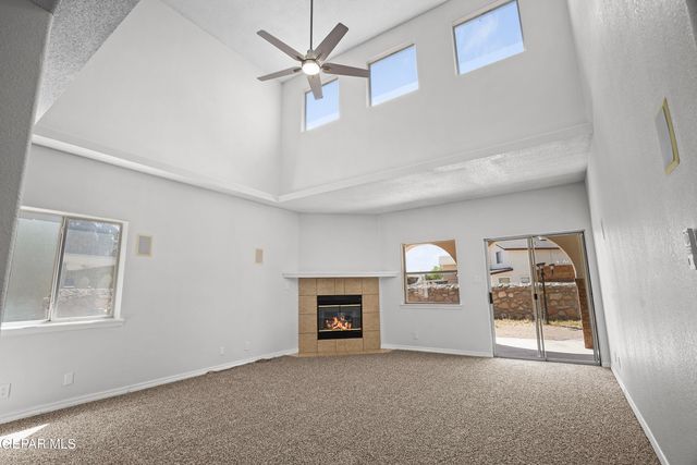 1239 VIKKI CARR Lane, El Paso, TX 79936