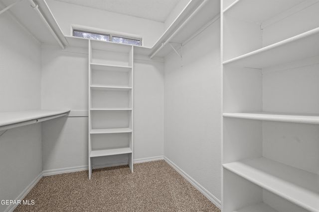 1239 VIKKI CARR Lane, El Paso, TX 79936