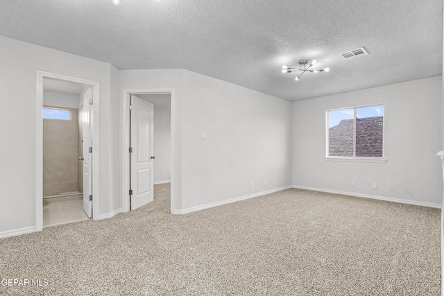 1239 VIKKI CARR Lane, El Paso, TX 79936