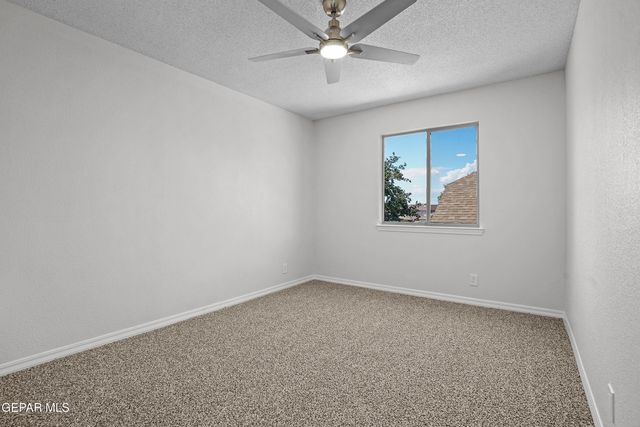 1239 VIKKI CARR Lane, El Paso, TX 79936