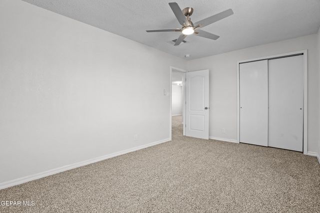 1239 VIKKI CARR Lane, El Paso, TX 79936