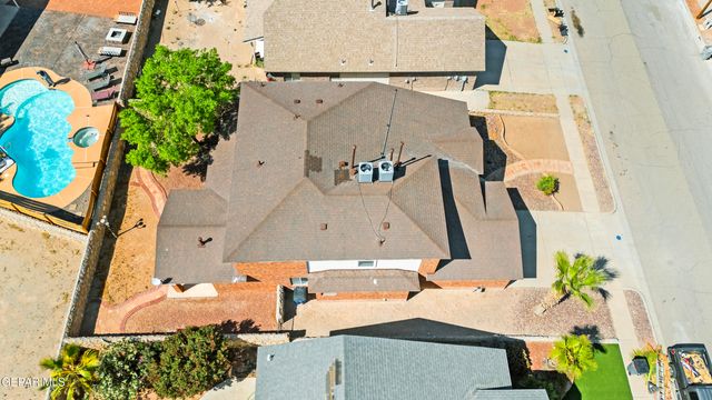 1239 VIKKI CARR Lane, El Paso, TX 79936