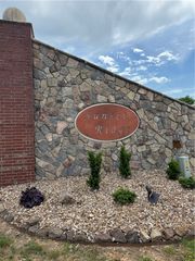 2100 Brown Bear Lane, Gentry, AR 72734