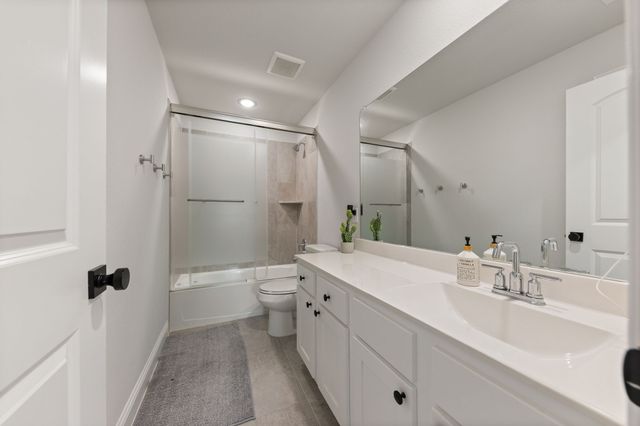 8403 Martinique Mews, Rowlett, TX 75089