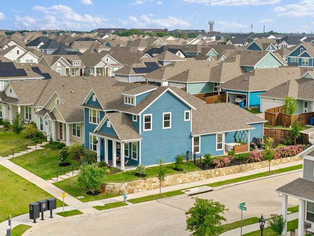 8403 Martinique Mews, Rowlett, TX 75089