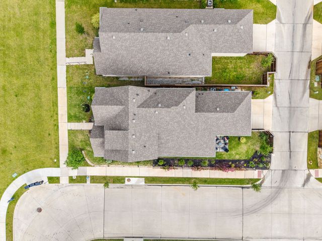 8403 Martinique Mews, Rowlett, TX 75089