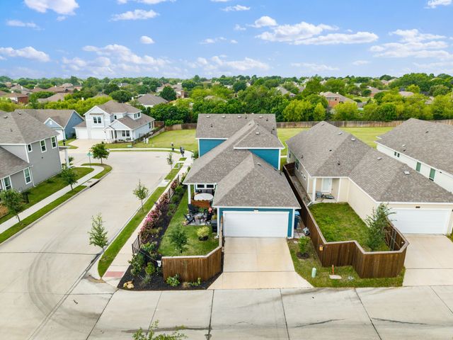 8403 Martinique Mews, Rowlett, TX 75089