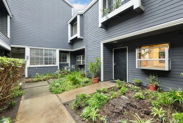 25661 Pine Creek, Wilmington, CA 90744