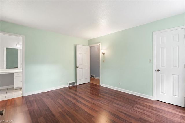 4095 Havenwood Drive, Winston-salem, NC 27106