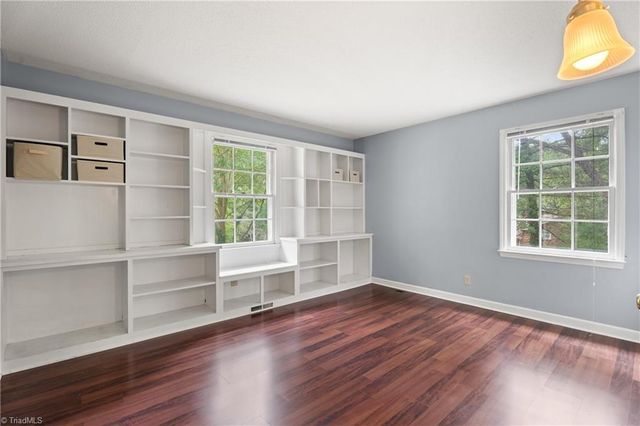 4095 Havenwood Drive, Winston-salem, NC 27106