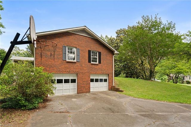 4095 Havenwood Drive, Winston-salem, NC 27106