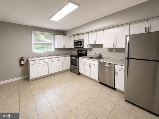 20 SKEET RD, Medford, NJ 08055
