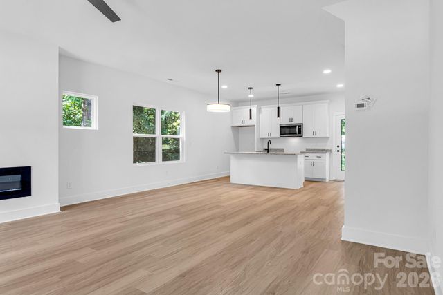 114 N Yadkin Avenue, Spencer, NC 28159