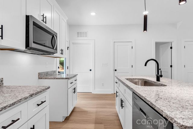 114 N Yadkin Avenue, Spencer, NC 28159
