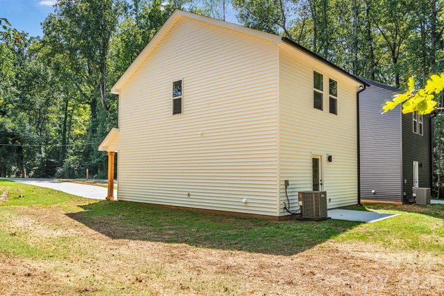 114 N Yadkin Avenue, Spencer, NC 28159