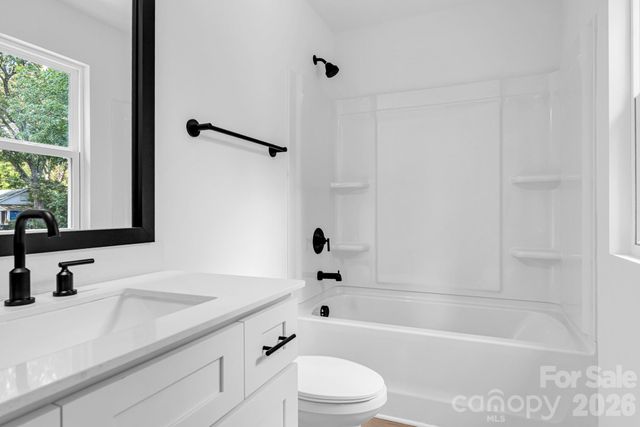 114 N Yadkin Avenue, Spencer, NC 28159