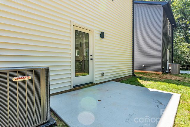 114 N Yadkin Avenue, Spencer, NC 28159