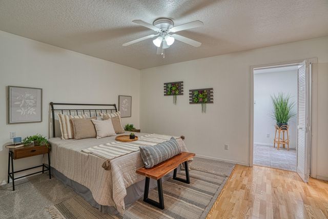 3640 Arboleda Senda, Albuquerque, NM 87111