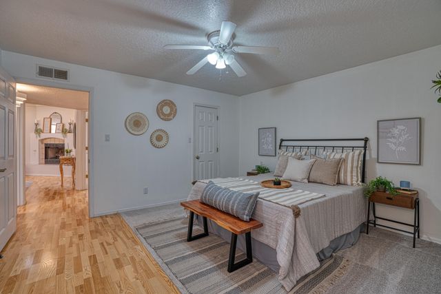 3640 Arboleda Senda, Albuquerque, NM 87111