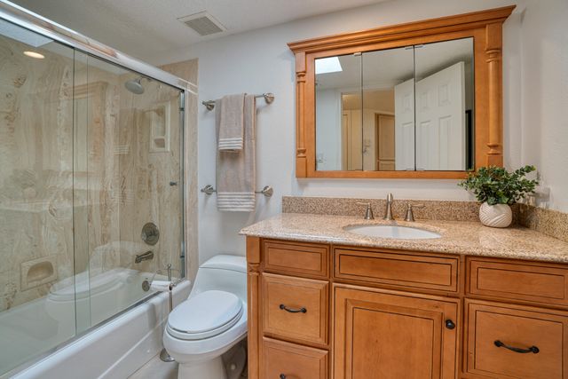 3640 Arboleda Senda, Albuquerque, NM 87111