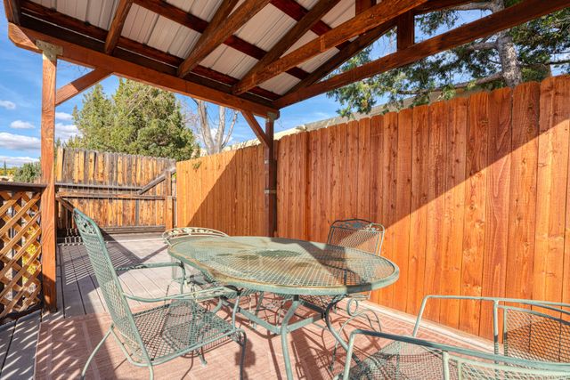 3640 Arboleda Senda, Albuquerque, NM 87111