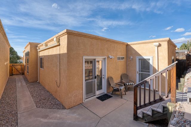 3640 Arboleda Senda, Albuquerque, NM 87111