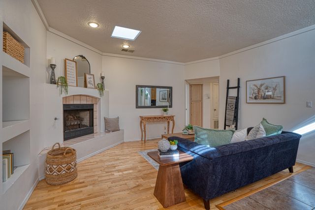 3640 Arboleda Senda, Albuquerque, NM 87111