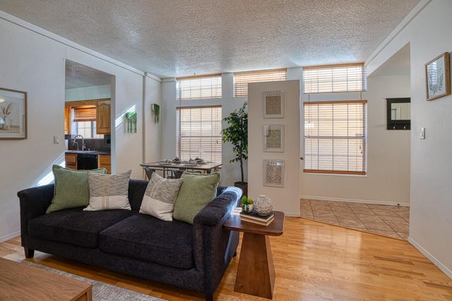 3640 Arboleda Senda, Albuquerque, NM 87111