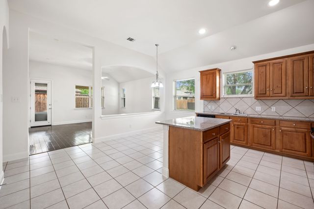 5700 Centeridge Lane, Mckinney, TX 75071