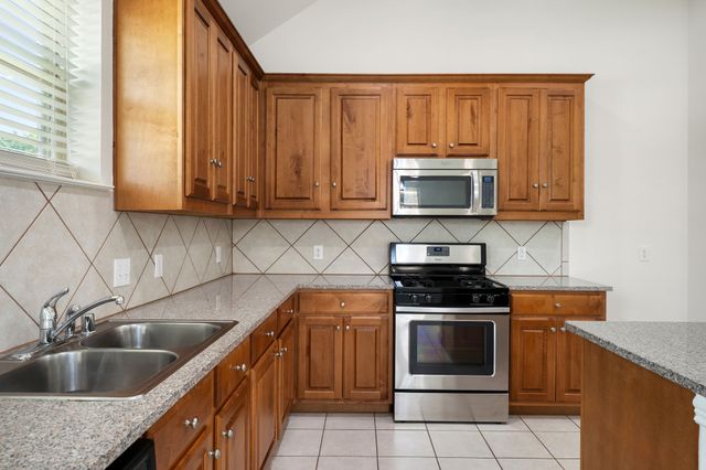 5700 Centeridge Lane, Mckinney, TX 75071