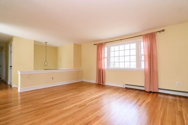 7 Gregory Lane, Wayland, MA 01778