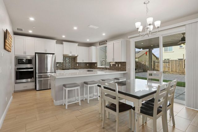 2905 Zinnia Way, Lodi, CA 95242