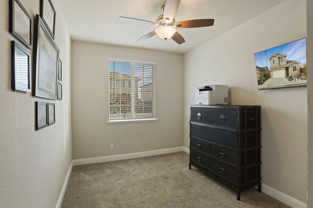 2905 Zinnia Way, Lodi, CA 95242