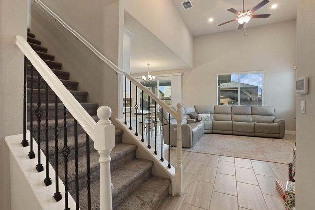 2905 Zinnia Way, Lodi, CA 95242