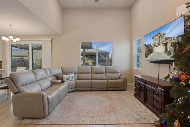 2905 Zinnia Way, Lodi, CA 95242