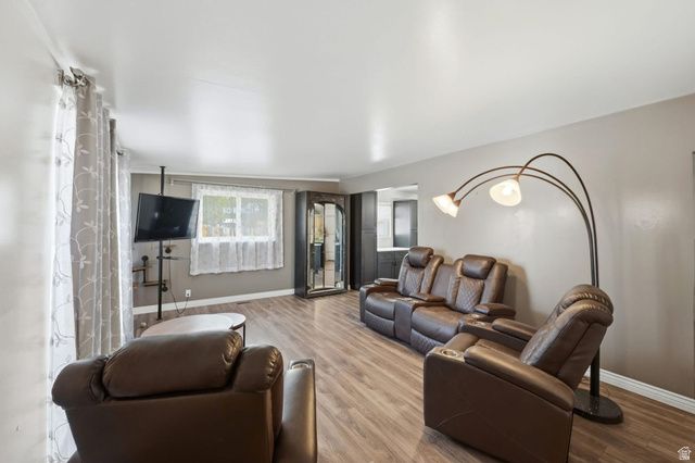 565 W 5465 S, Murray, UT 84123